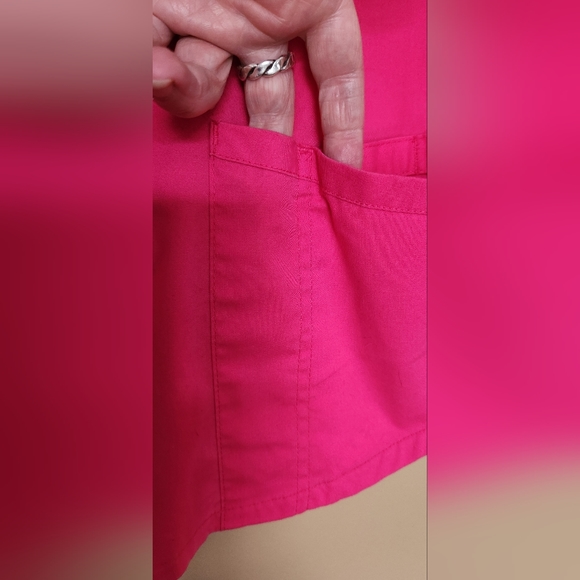Cherokee Workwear durable 2 way stretch easy care scrub top 4 Pockets, Sz S Pink - Picture 8 of 8